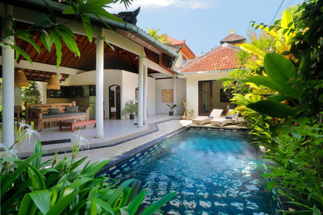 Singgah Villas Seminyak Екстериор снимка