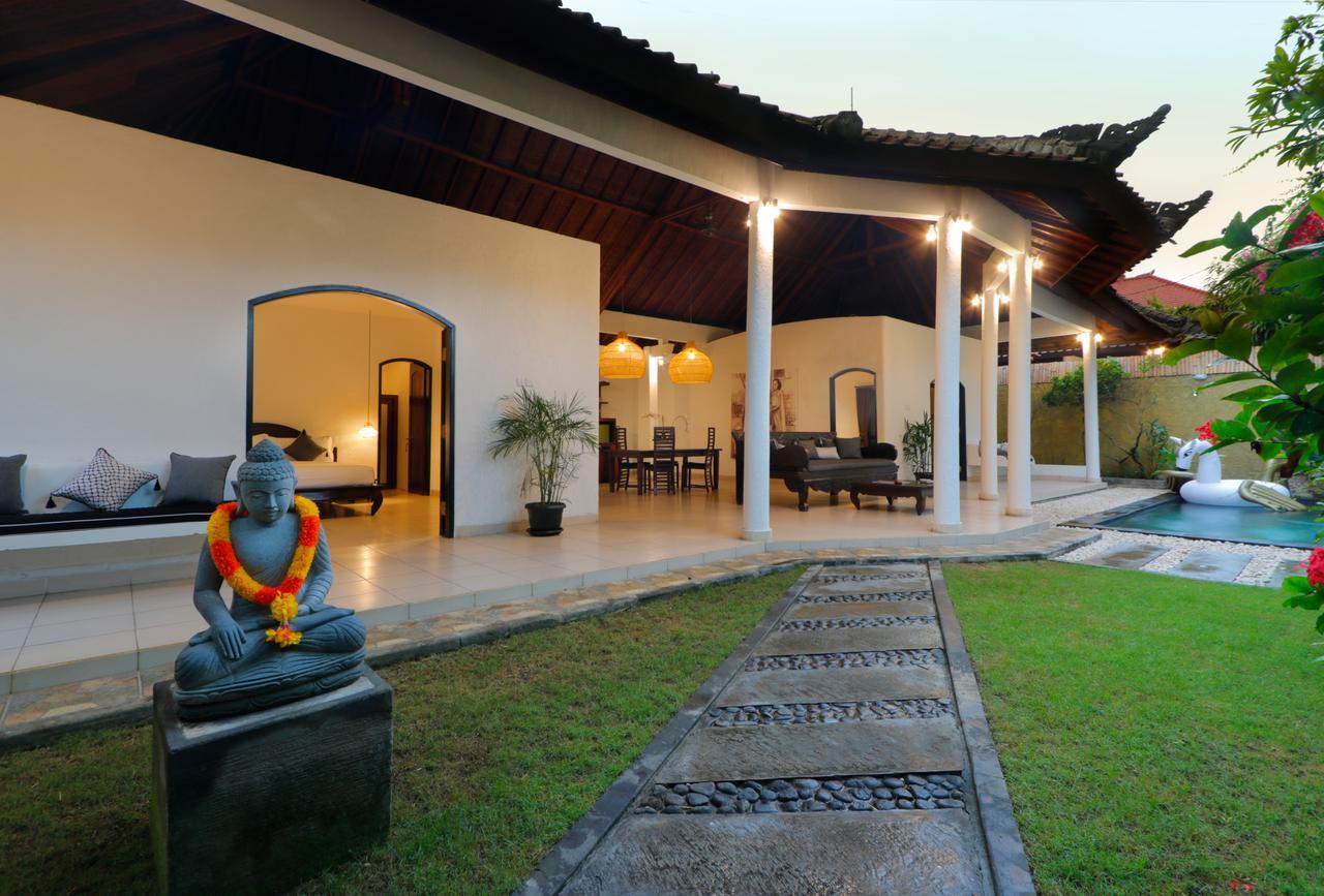 Singgah Villas Seminyak Екстериор снимка